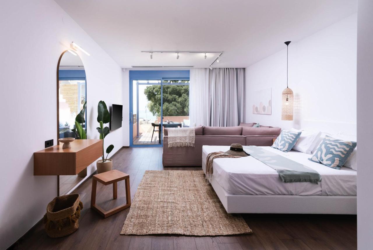 Suites De Luxe Katerina Kokkinos Pyrgos Dış mekan fotoğraf