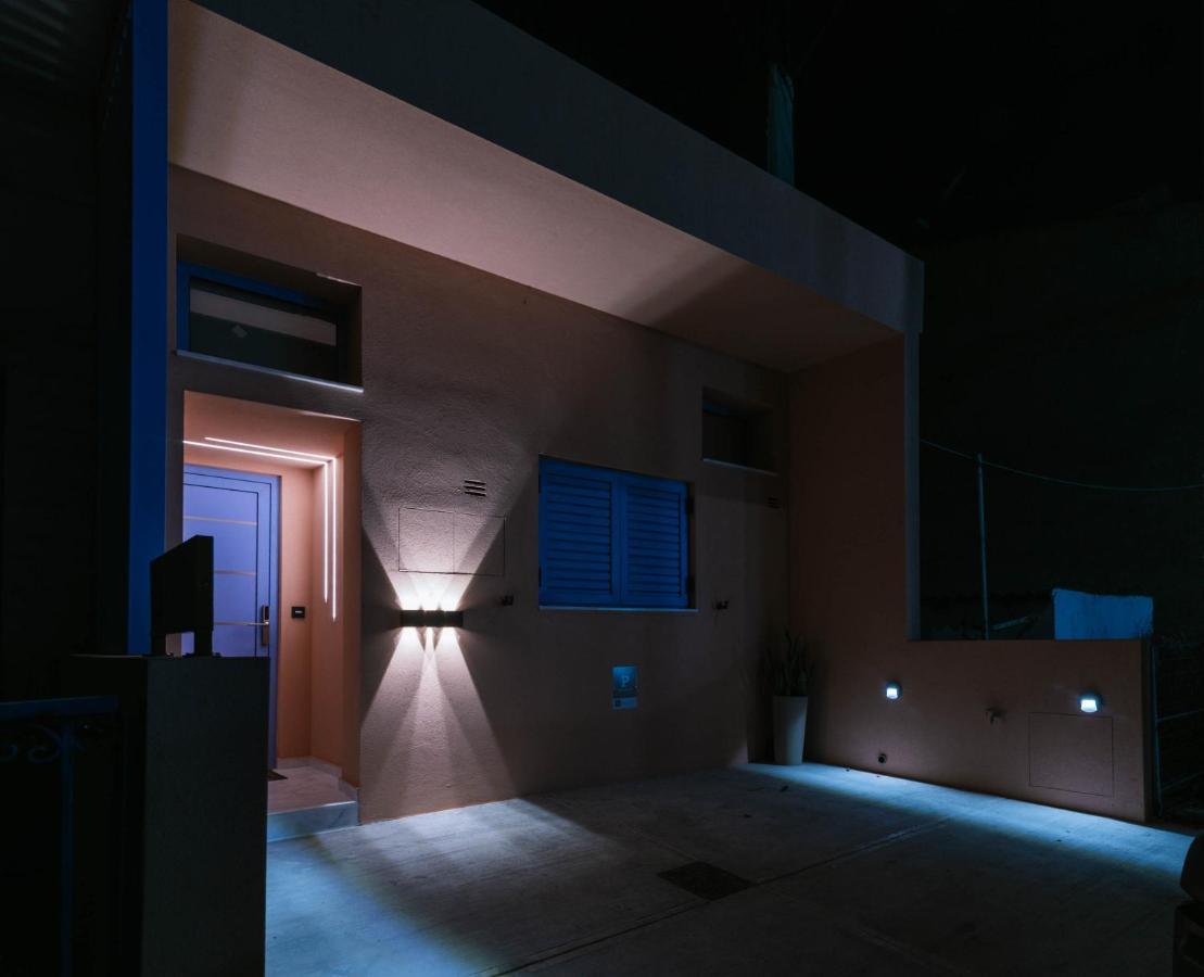 Suites De Luxe Katerina Kokkinos Pyrgos Dış mekan fotoğraf