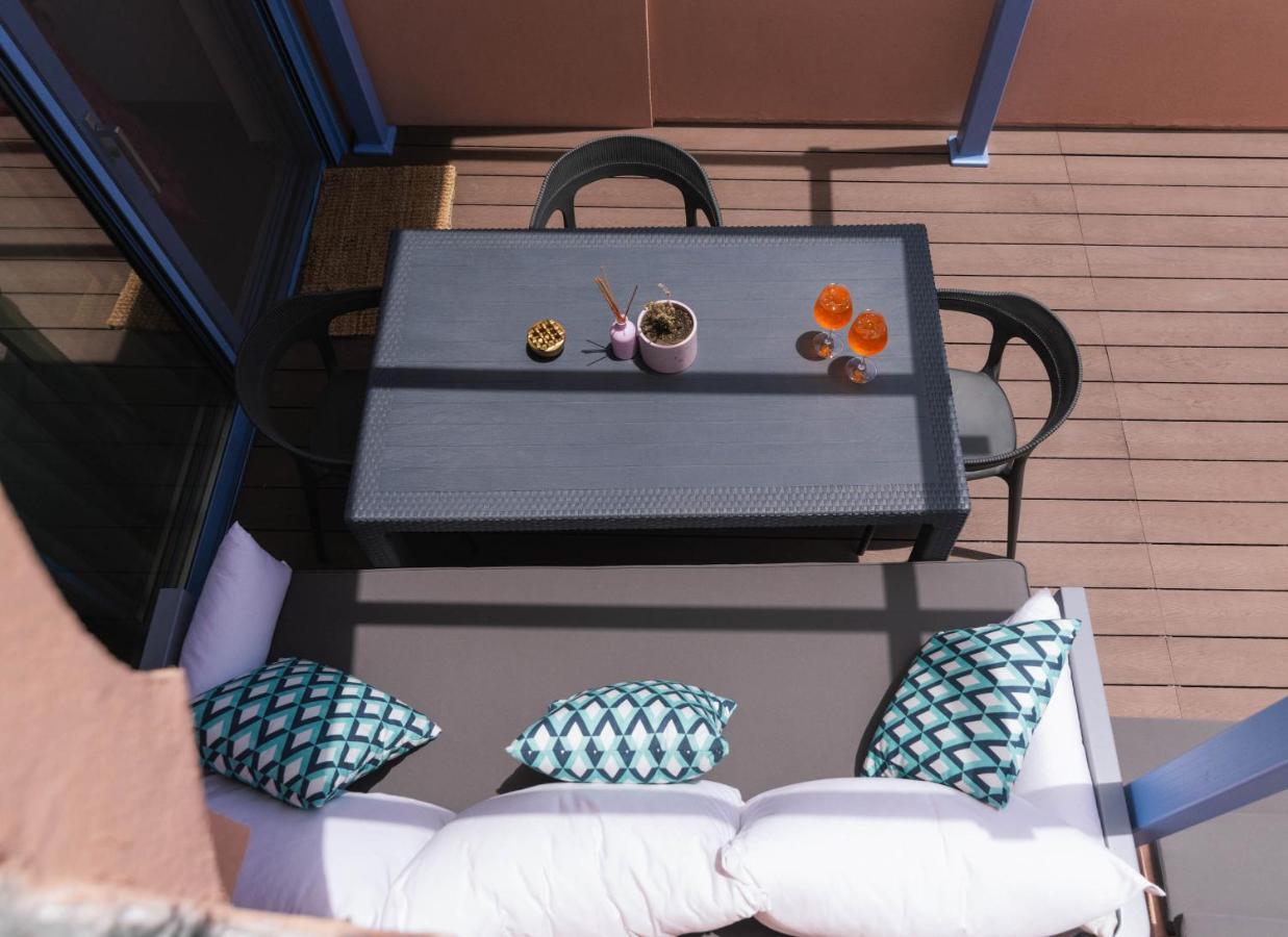 Suites De Luxe Katerina Kokkinos Pyrgos Dış mekan fotoğraf